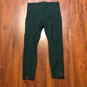 ATHLETA 7/8 ultimate run tight seaweed snack